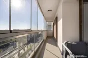 Ap 2 camere decomandat, terasă închisă și loc parcare, etaj