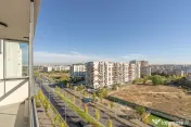 Ap 2 camere decomandat, terasă închisă și loc parcare, etaj