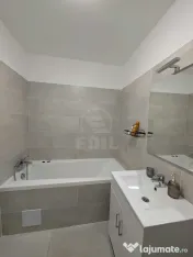 Inchiriere apartament cu 2 camere, garaj subteran - Europa 