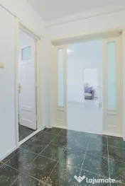 Un apartament compact, într-o zonă în care ai aproape tot