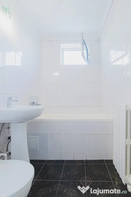 Un apartament compact, într-o zonă în care ai aproape tot - Constanta (Constanta)