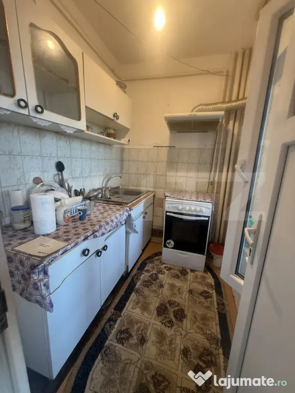 Garsonieră 27 mp | Etaj 6 | Lift | Centrală proprie - Targoviste (Dambovita)