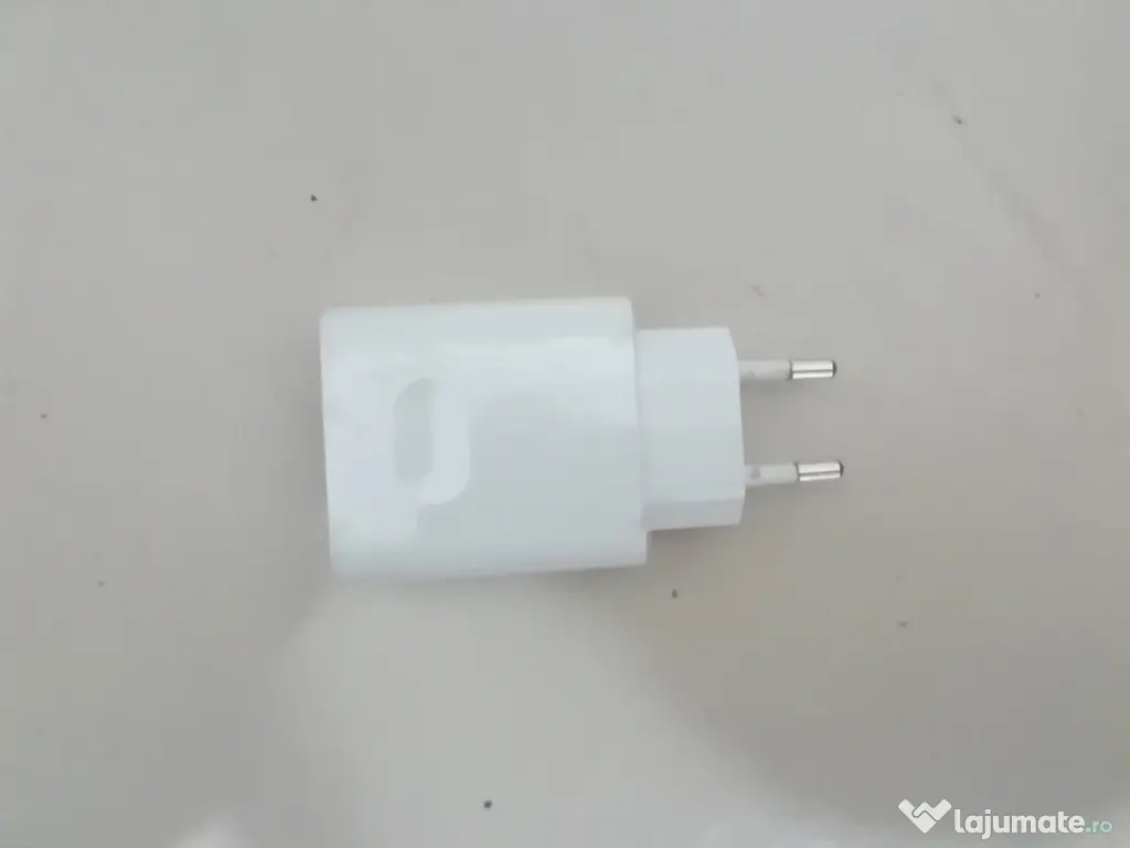 Vand incarcator prin USB Huawei