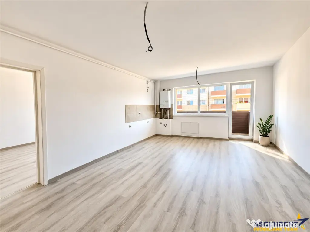 Apartament cu aer contemporan, terasa panoramica, parcare, S - Sanpetru (Brasov)