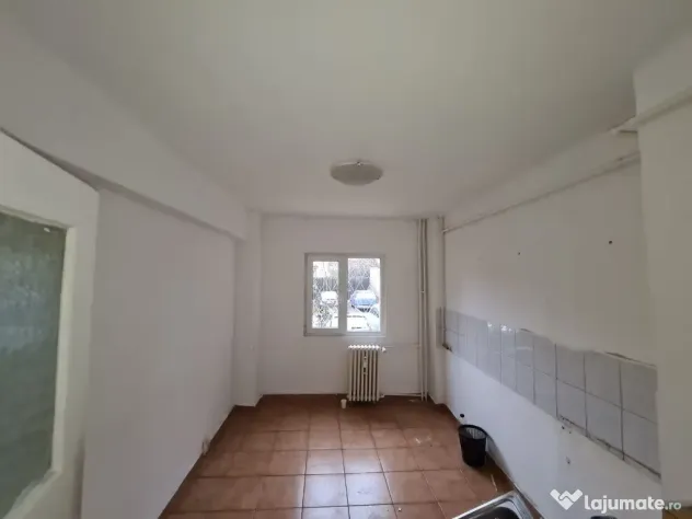 Apartament 3 camere Republicii - LibraBank - Ploiesti (Prahova)