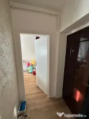 Apartament 3 camere de vânzare în zona Dacia, Constanța