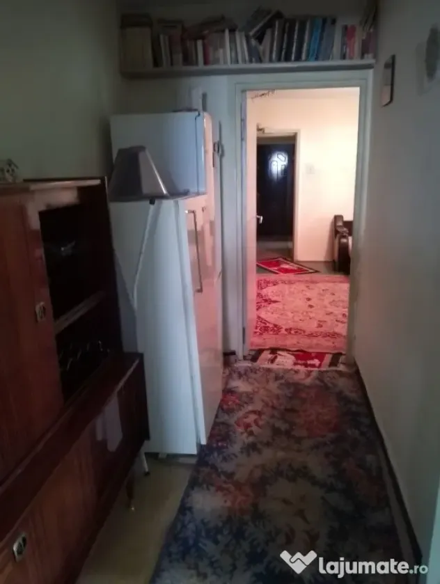 Închiriez apartament 3 camere Micro 14 - Buzau (Buzau)