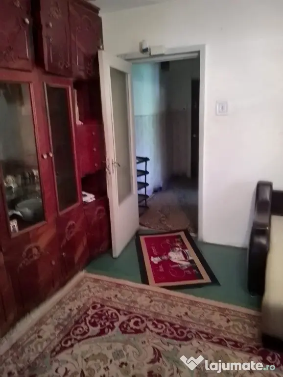 Închiriez apartament 3 camere Micro 14 - Buzau (Buzau)