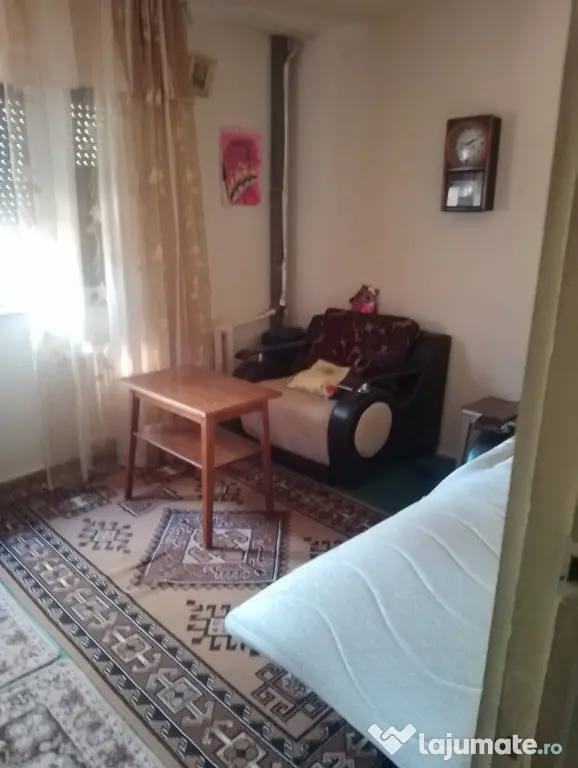 Închiriez apartament 3 camere Micro 14 - Buzau (Buzau)