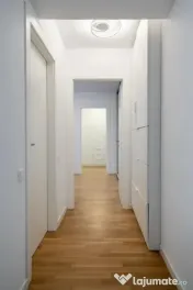 Apartament cu terasa cat o gradina, trei boxe si doua 