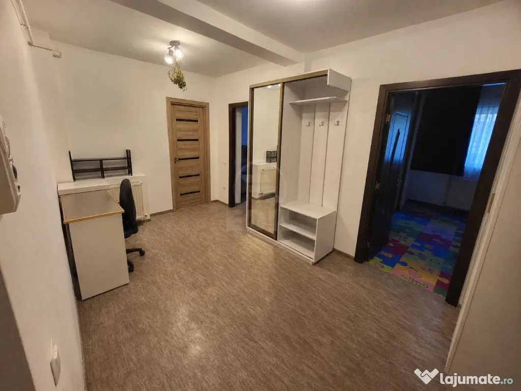 COMISION 0 Apartament 3 camere decomandat zona Porii - Floresti (Cluj)