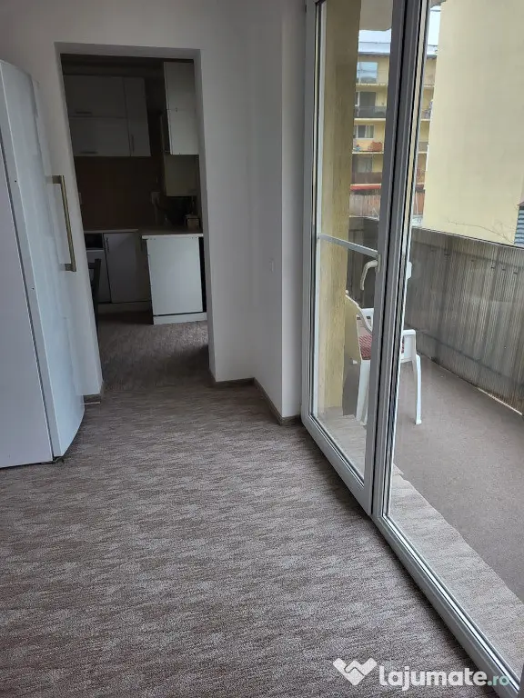 COMISION 0 Apartament 3 camere decomandat zona Porii - Floresti (Cluj)