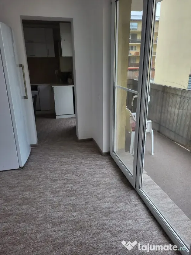 COMISION 0 Apartament 3 camere decomandat zona Porii - Floresti (Cluj)
