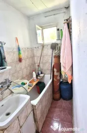 Trei camere, etajul 1, Piata Km 4-5 