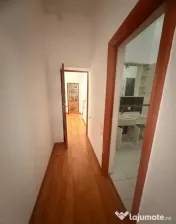 Vand apartament 2 camere langa metrou