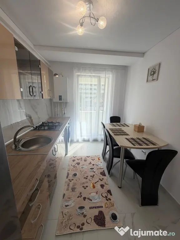 De inchiriat garsoniera militari residence
