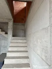 Casa la rosu+teren ST:1800 mp*Pestisu Mare-Deva-Hunedoara+casa veche ! 