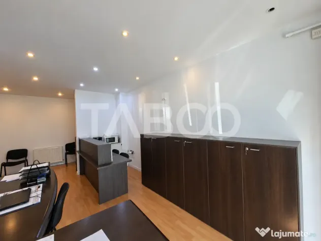 Spatiu birouri de inchiriat renovat modern 50 mp in Sibiu zo - Sibiu (Sibiu)