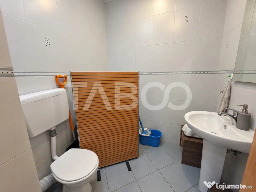 Spatiu birouri de inchiriat renovat modern 50 mp in Sibiu zo - Sibiu (Sibiu)