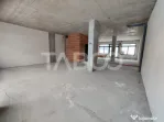 Spatiu comercial open space generos stradal cu vitrine Turni