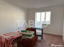 Apartament semidecomandat 2 camere etaj 3 zona Garii Fagaras
