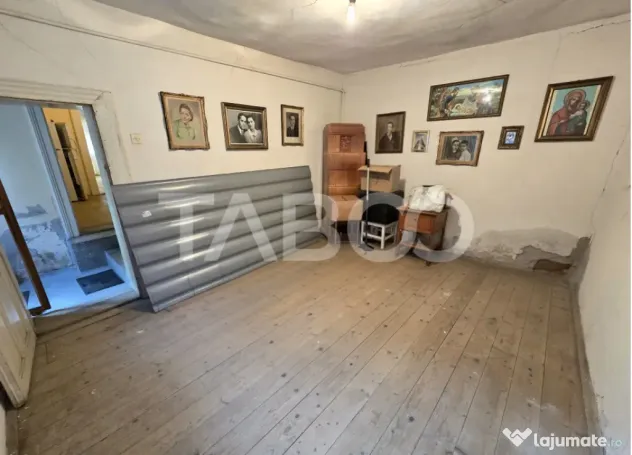 Casa tip duplex de vanzare la curte comuna pivnita in Piata - Sibiu (Sibiu)