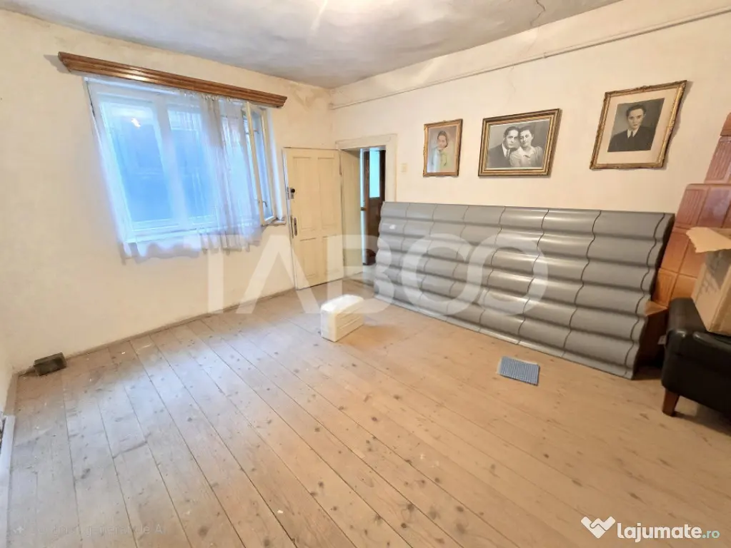 Casa tip duplex de vanzare la curte comuna pivnita in Piata - Sibiu (Sibiu)