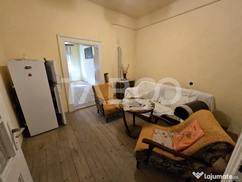 Casa tip duplex de vanzare la curte comuna pivnita in Piata - Sibiu (Sibiu)