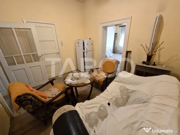 Casa tip duplex de vanzare la curte comuna pivnita in Piata - Sibiu (Sibiu)