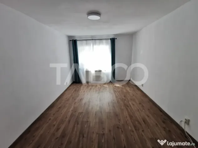 Apartament cu 3 camere decomandate la parter inalt in zona T - Sibiu (Sibiu)