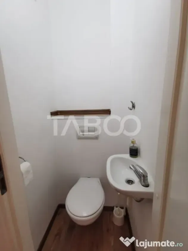 Apartament cu 3 camere decomandate la parter inalt in zona T - Sibiu (Sibiu)
