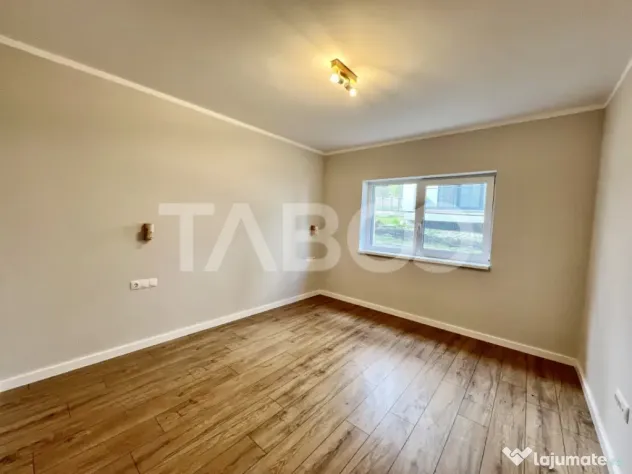 Apartament 3 camere 2 bai cu priveliste spre munti si loc d - Sibiu (Sibiu)
