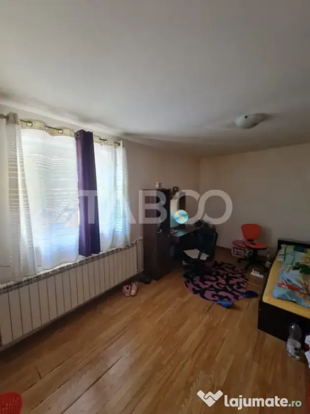 Casa de vanzare in Sebes langa lac - Sebes (Alba)