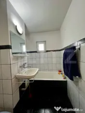 Apartament de vanzare, 3 camere, 65 mp, zona Piata Zorilor 