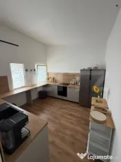 Casă modernă din lemn de vanzare, 2.250 mp teren, Suceava 