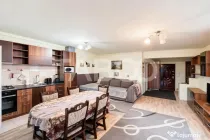 Apartament cu 3 camere suprafata generoasa 82 mp si balcon i