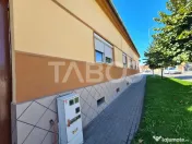 Casa cu spatiu comercial de vanzare in Sebes zona centrala 