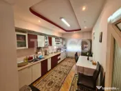 Casa cu spatiu comercial de vanzare in Sebes zona centrala 
