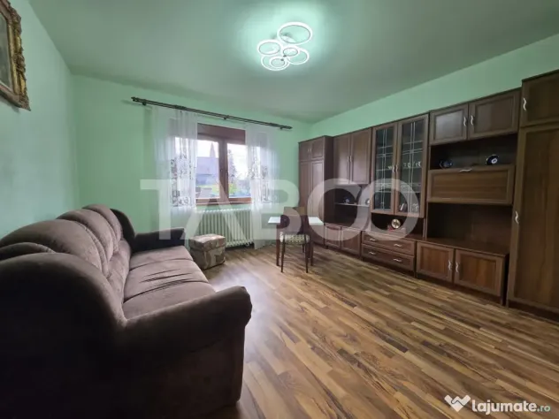 Casa individuala de vanzare 120mp 4 camere si curte 1310mp G - Sibiu (Sibiu)