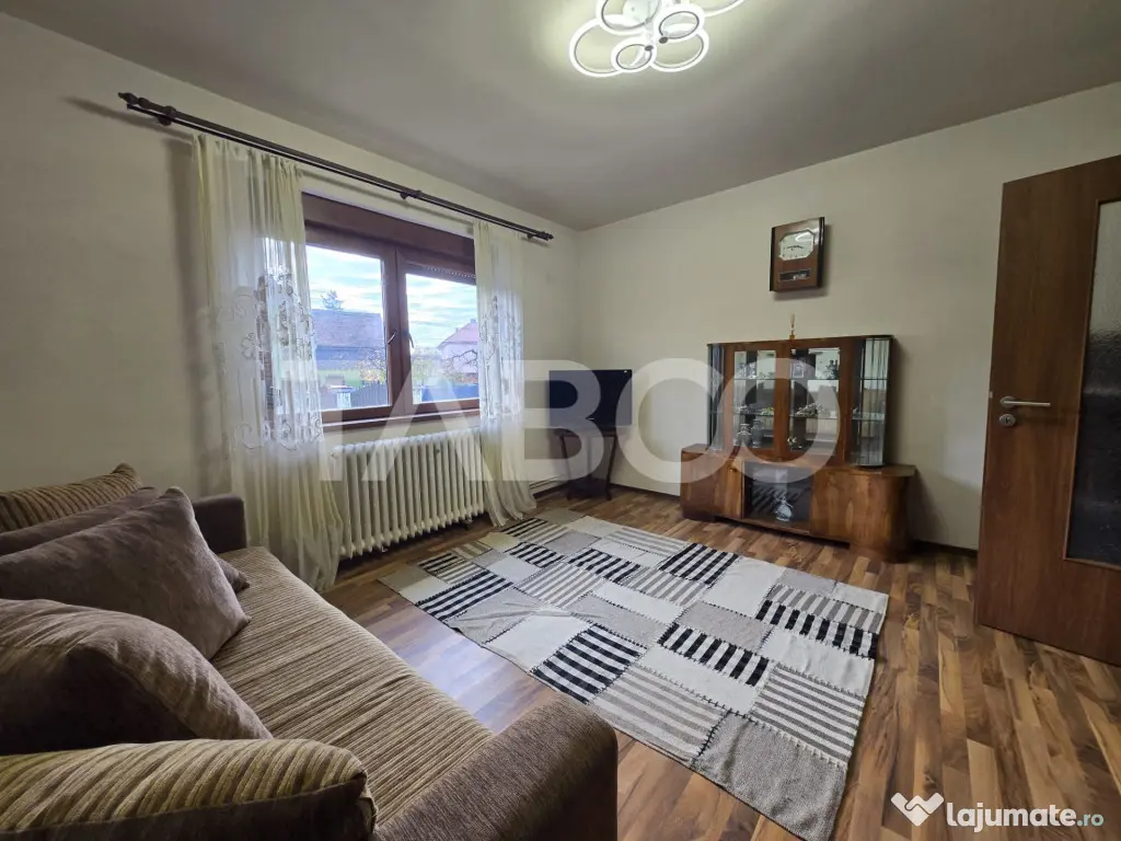 Casa individuala de vanzare 120mp 4 camere si curte 1310mp G - Sibiu (Sibiu)