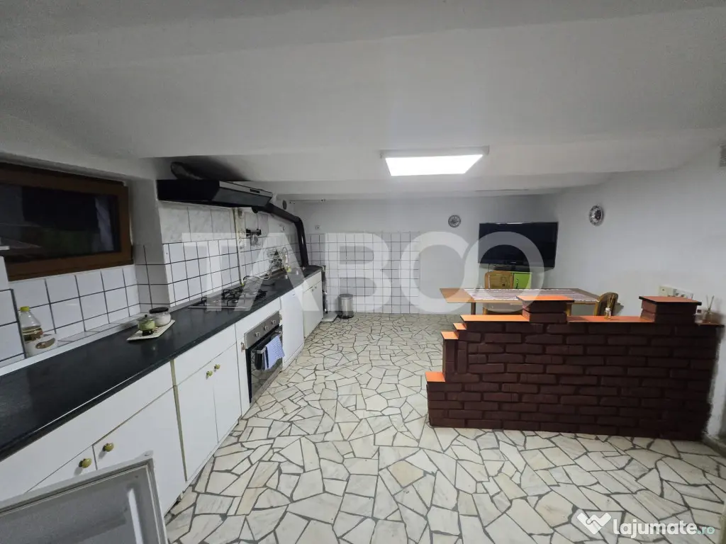 Casa individuala de vanzare 120mp 4 camere si curte 1310mp G - Sibiu (Sibiu)