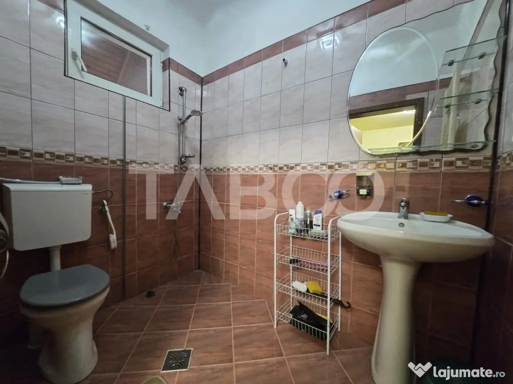 Casa individuala de vanzare 120mp 4 camere si curte 1310mp G - Sibiu (Sibiu)