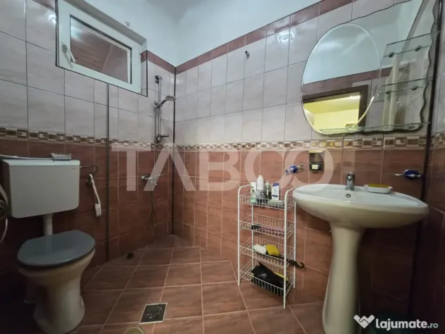 Casa individuala de vanzare 120mp 4 camere si curte 1310mp G - Sibiu (Sibiu)