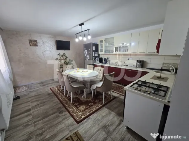 Casa mobilata de vanzare 150 mpu teren 450 mp garaj Piata Cl - Sibiu (Sibiu)
