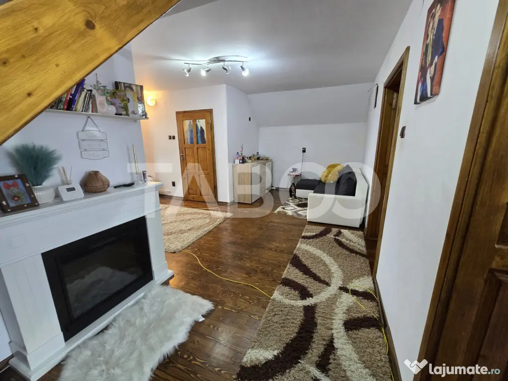 Casa mobilata de vanzare 150 mpu teren 450 mp garaj Piata Cl - Sibiu (Sibiu)