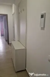 De inchiriat apartament cu 2 camere bloc nou, Anul revolutiei, et.1, 450 E 