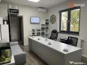 COMISION 0 % Spatiu comercial cu 8 incaperi de inchiriat - M 