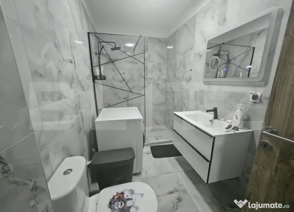 Apartament mobilat si utilat in zona Terra, etaj intermediar - Floresti (Cluj)