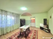 Casă cu teren de 2.210 mp de vânzare în Turnu 