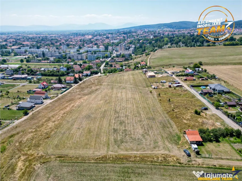 Teren extravilan recomandat si pentru case de vacante, inves - Sfantu Gheorghe (Covasna)